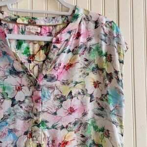 Anthelia Femm Spring Watercolor Floral Sleeveless Button Front Blouse Medium